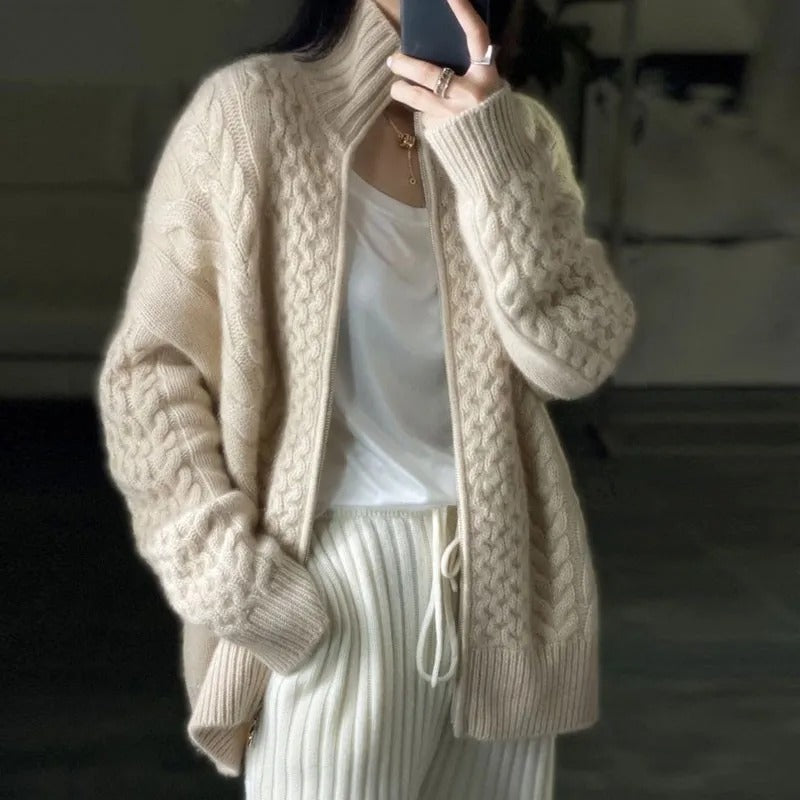 Cozy | Cable-Knit Cardigan